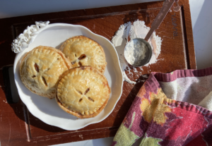 The best Mini Apple Pies recipe for fall baking
